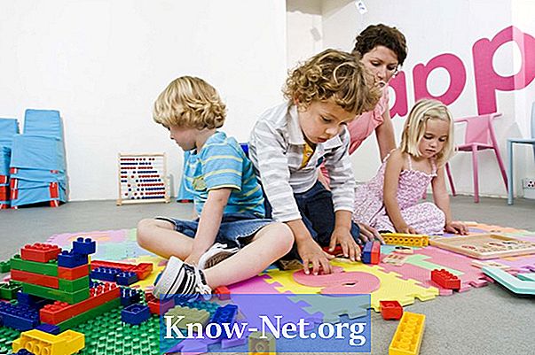 Дитяча гра в дитячому садку або дошкільному закладі