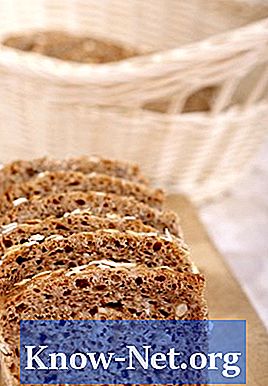 Miten etikkaa lisätään leivän sekoitukseen?