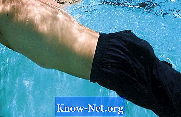 Miten sitoa miesten uimapuvun johto