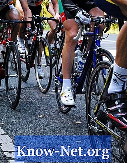 साइकिल की सवारी करके पैर की मांसपेशियों का निर्माण कैसे करें