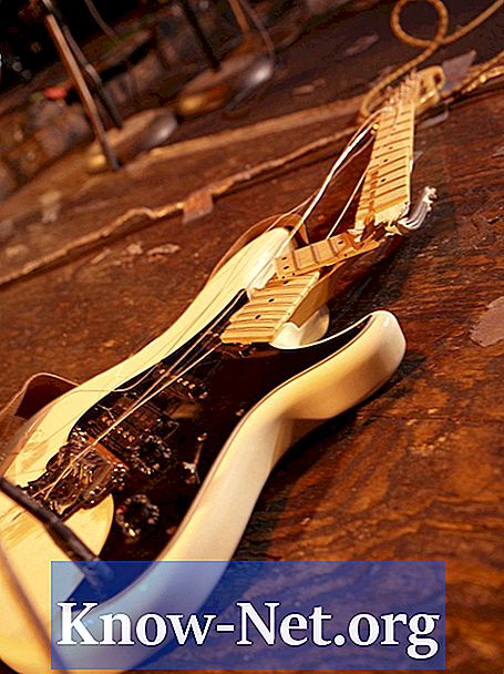 Πώς να εφαρμόσετε το Relic Effect στο χέρι της κιθάρας σας