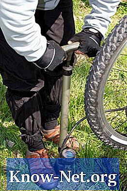 Presta 밸브로 자전거 타이어를 채우는 방법