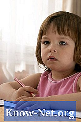 Hvordan lære enkle aktiviteter til en førskolebarn hjemme