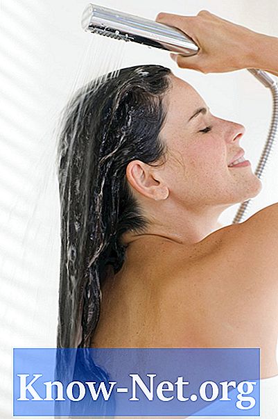 Как да затъмните сивата коса бързо от домашно формулираните масла от чесън - Статии