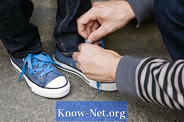 Простые шаги для маленьких детей, чтобы научиться завязывать обувь