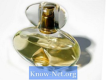 Kako narediti svoj parfum z naravnim vonjem