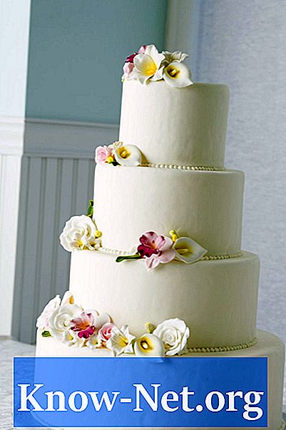 Як зробити чотириповерховий весільний торт з вершковим маслом