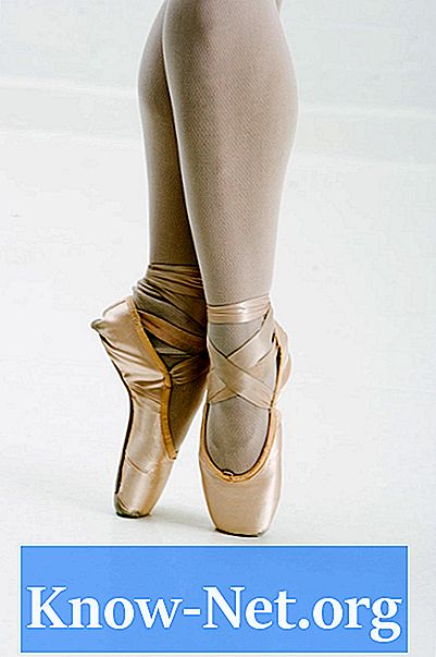 Hoe je je tenen te verbinden voor het ballet