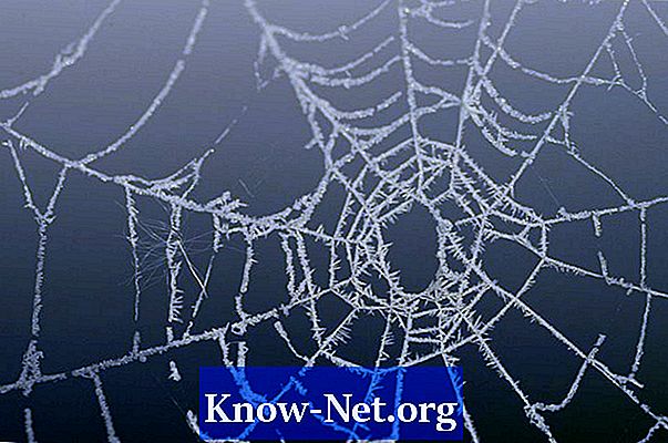 Как сделать проводные сети для праздника паука