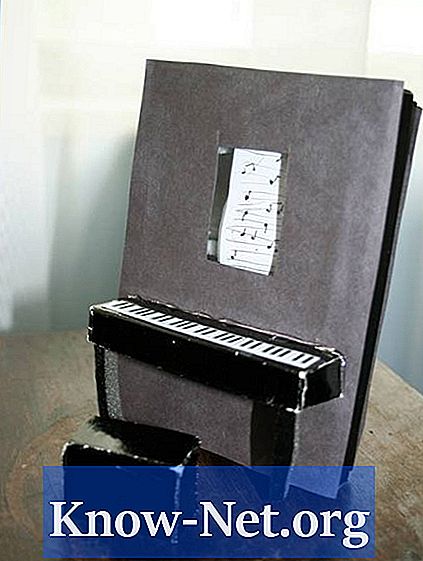 Kako narediti kartonski klavir