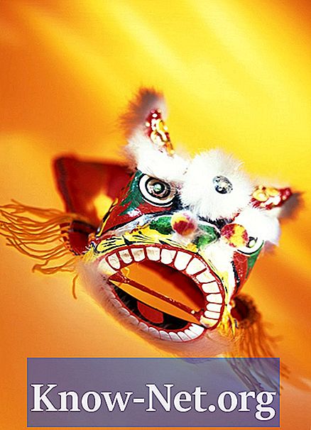 Cum să faci un cap de dragon de hârtie pentru festivitățile chinezești