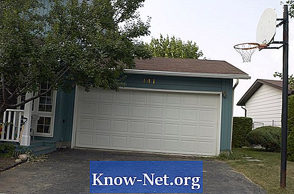 Cómo instalar su propia tabla de baloncesto en su jardín
