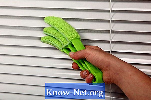 Hur man rengör gardinbläck från genomskinlig tyg