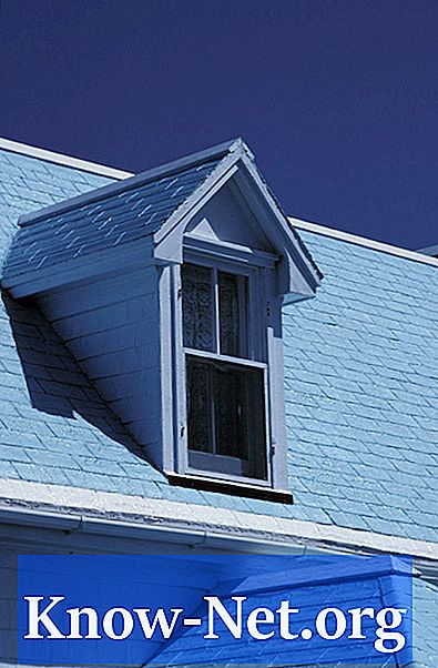 Hoe het dak en dak van een dak te schilderen