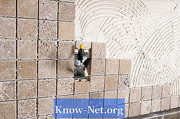 Как удалить цементный клей со стены