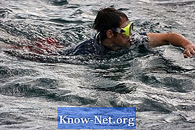 วิธีใช้ไอโซโพรพิลแอลกอฮอล์สำหรับหูนักว่ายน้ำ