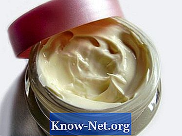 Консерванти використовуються в кремах
