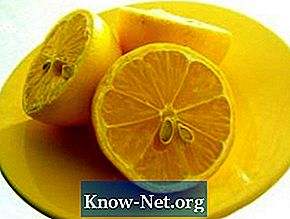 Citron, honung och olivolja för avgiftning av tjocktarmen
