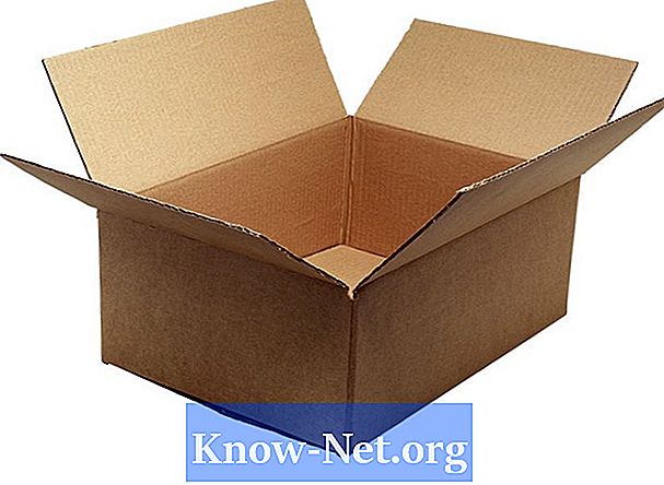 Kako narediti škatlo z uporabo kartona in papirne kaše