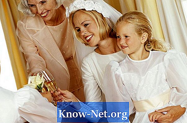 Cosa dovrebbe indossare la zia della sposa?
