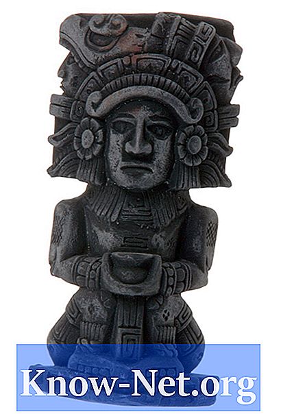 Aztecs ผลิตงานศิลปะและงานฝีมือประเภทใด