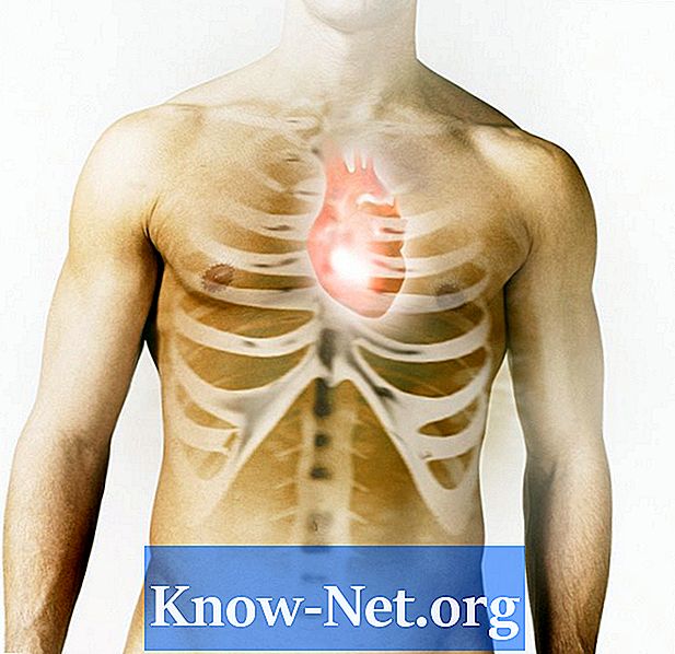 Vad är funktionen hos blodkärlen som löper genom hjärtans yta?