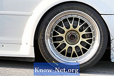 Hjemmelagde oppskrifter for rengjøring av aluminiumshjul