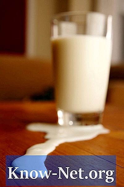 Menggunakan susu asam mentah
