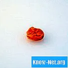 Cum se elimină guma uscată din buzunarele blugilor