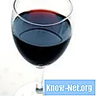 Ako odstrániť škvrny od červeného vína z kože