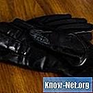 Cómo hacer pegajosos los guantes de fútbol