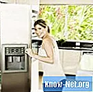 Vad ska man göra när inget vatten kommer ut ur dispensern i ett GE-kylskåp