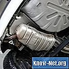 Quelles sont les causes du bruit de cliquetis sous la voiture lors de l'accélération ou du changement de vitesse? - Science