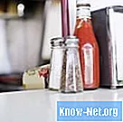 Hvordan lage falskt blod med ketchup?