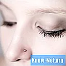 Jak usunąć kolczyk w nosie