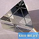 Kā izveidot trīsstūrveida papīra prizmu