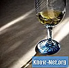 Безопасно ли е да се пие в оловни кристални чаши?