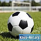 Iš kokių medžiagų gaminamas futbolo kamuolys?